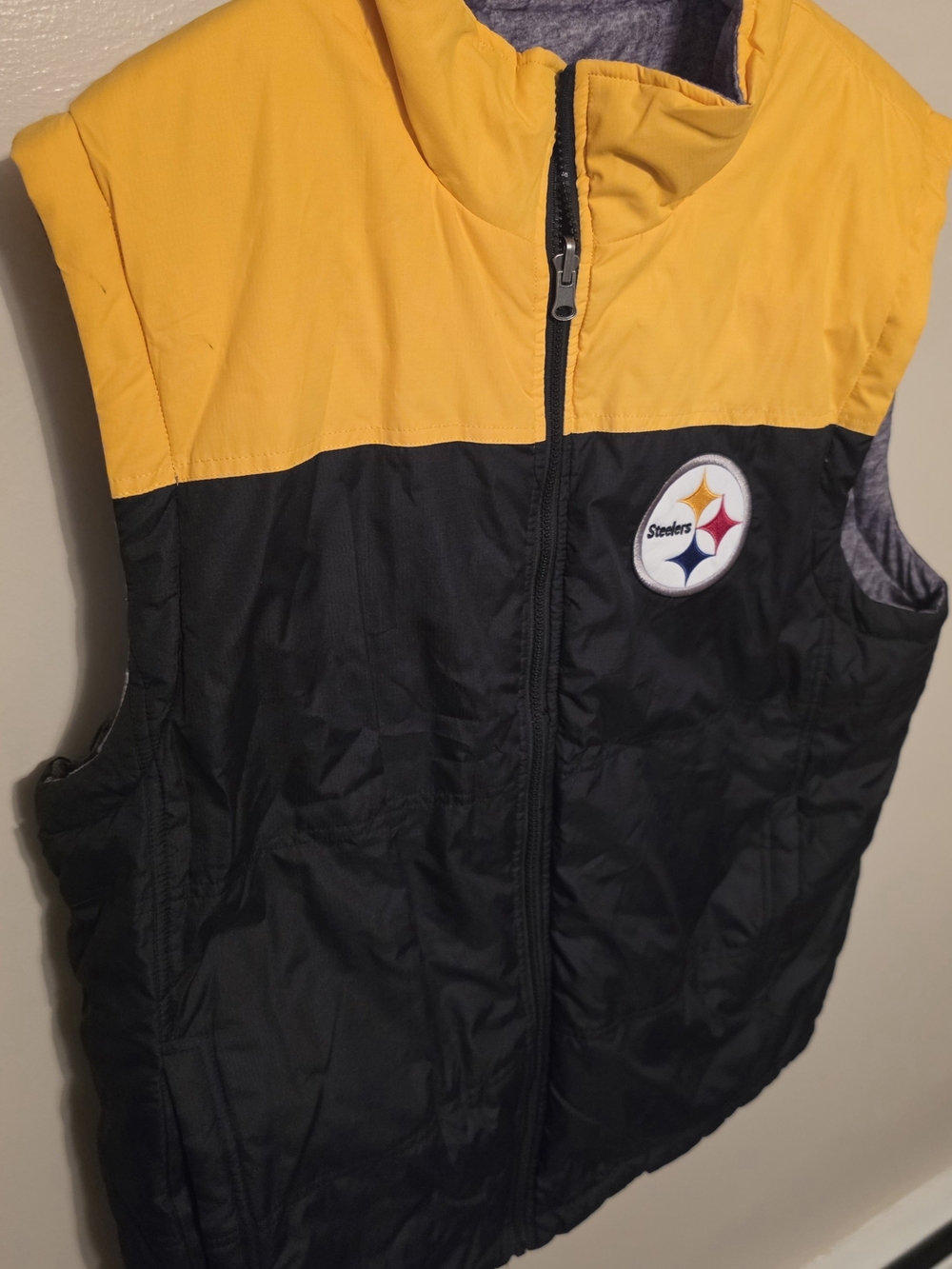 Pittsburgh Steelers NFL Reversible Full Zip Puffer Vest Black Yellow Gray Large